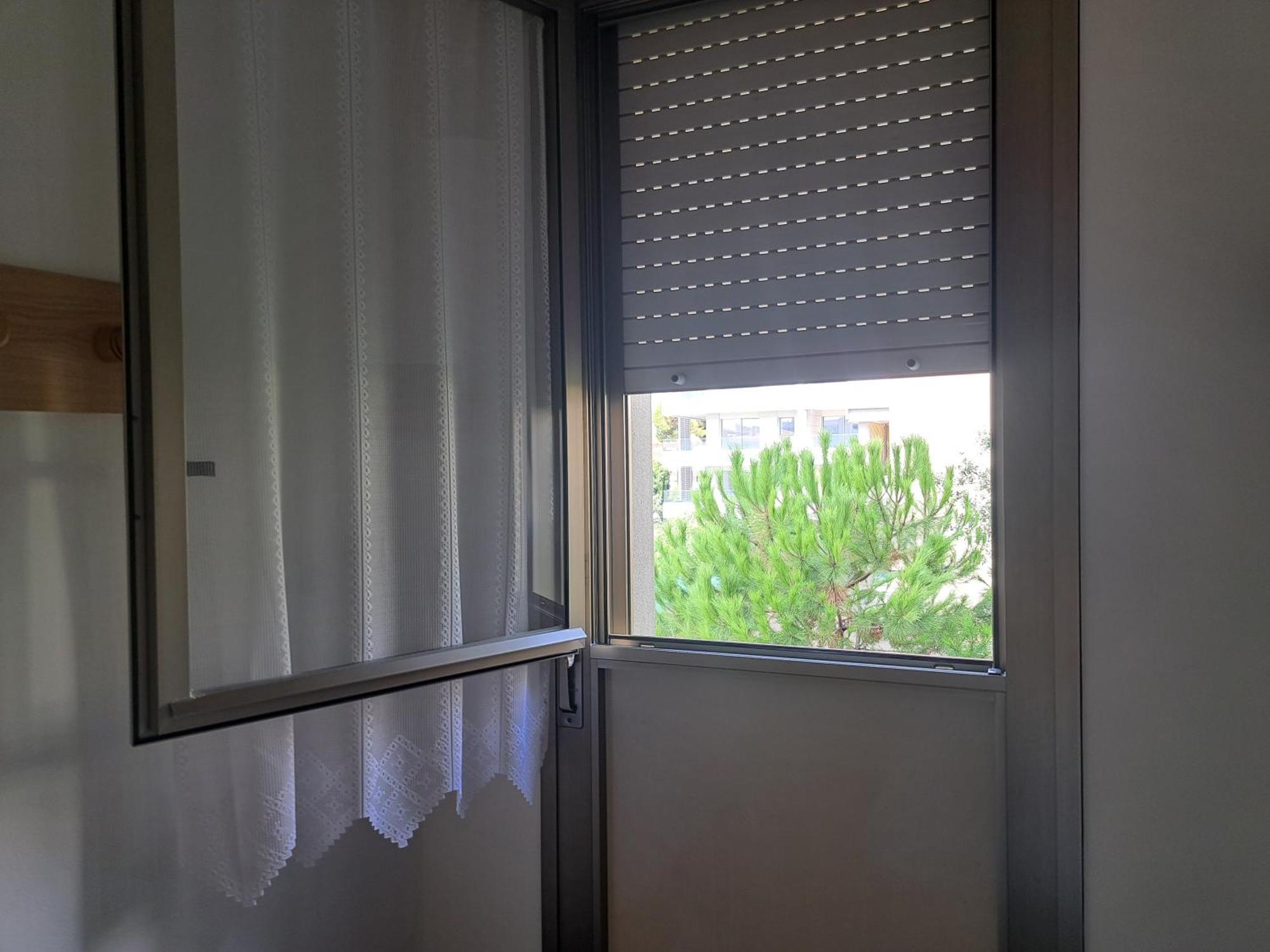 200-100 Wifi Apartment