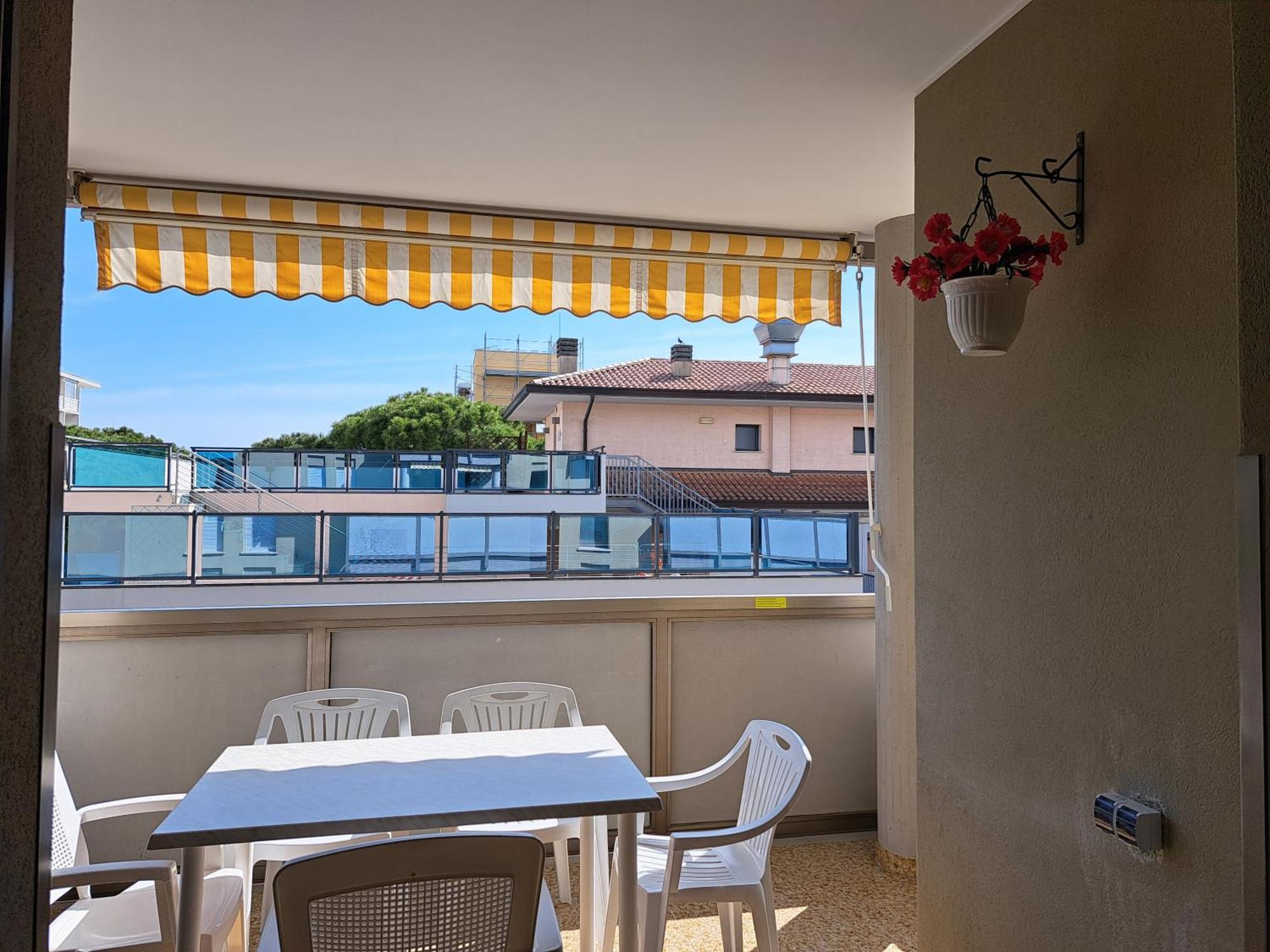 200-100 Wifi Apartment